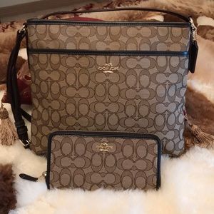 Coach Crossbody Bag with Wallet💖🤩
